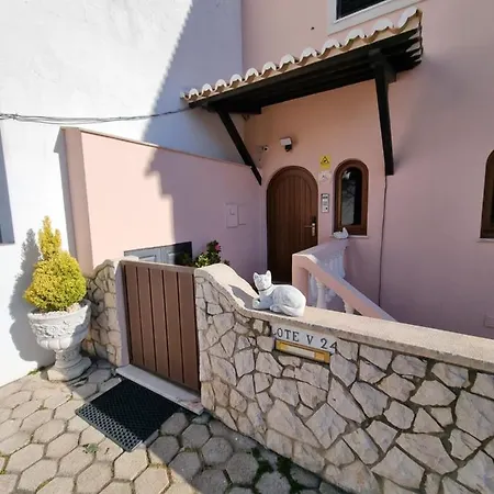 En-suite Casa Cristina * 라고스